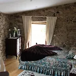Outros Tempos Turismo De Aldeia בית הארחה