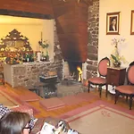 Outros Tempos Turismo De Aldeia בית הארחה