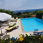 Outros Tempos Turismo De Aldeia בית הארחה