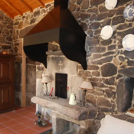 Casa de hóspedes Outros Tempos Turismo De Aldeia 4*