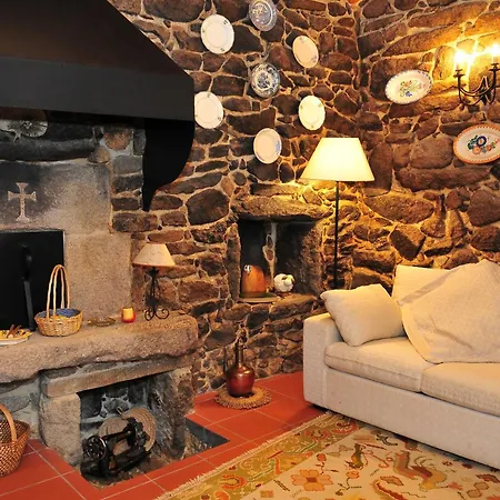 Outros Tempos Turismo De Aldeia Gasthuis 4*