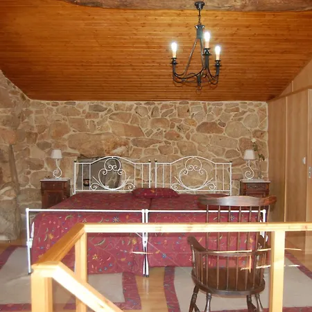 Outros Tempos Turismo De Aldeia 4*
