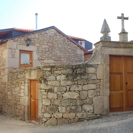 Gasthuis Outros Tempos Turismo De Aldeia