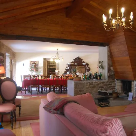Outros Tempos Turismo De Aldeia Maison d'hôtes 4*