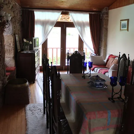 Outros Tempos Turismo De Aldeia Guest house