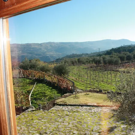 Outros Tempos Turismo De Aldeia בית הארחה 4*