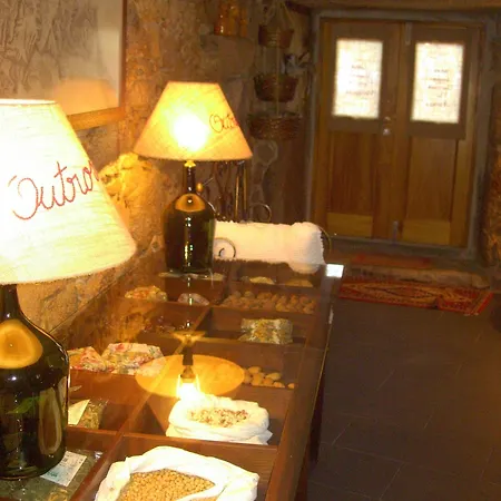 Outros Tempos Turismo De Aldeia Guest house
