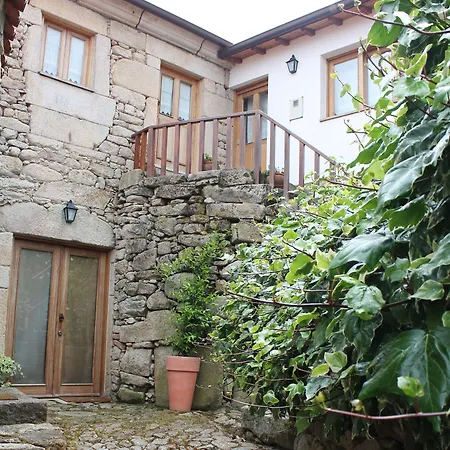 Outros Tempos Turismo De Aldeia Gasthuis 4*