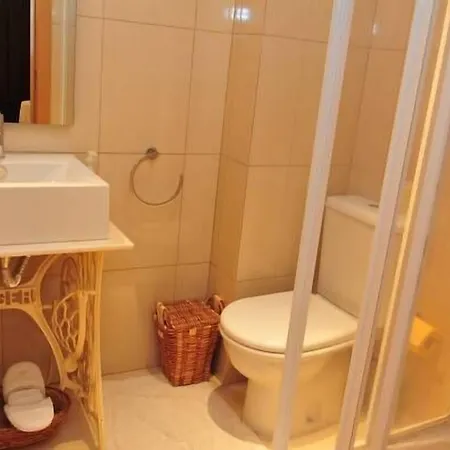 Guest house Outros Tempos Turismo De Aldeia 4*