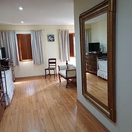 Outros Tempos Turismo De Aldeia בית הארחה Aricera