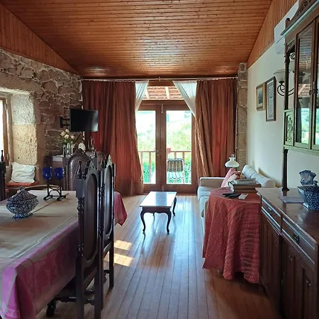 בית הארחה Outros Tempos Turismo De Aldeia