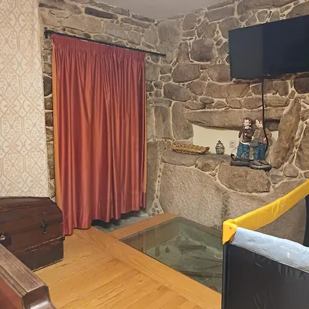 בית הארחה Outros Tempos Turismo De Aldeia 4*