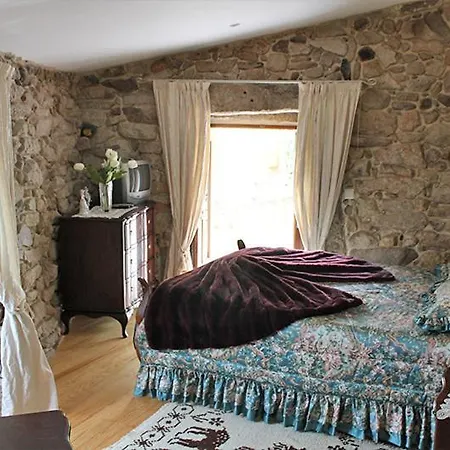 Outros Tempos Turismo De Aldeia 4*