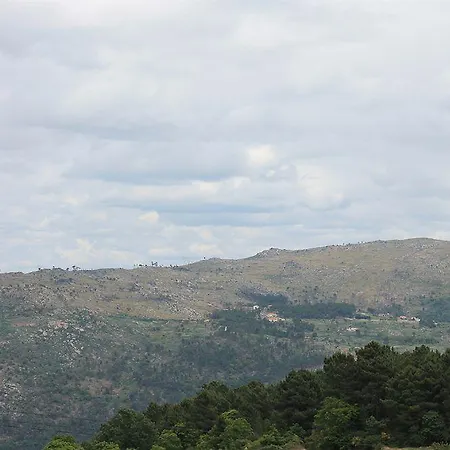 Outros Tempos Turismo De Aldeia Pensión 4*