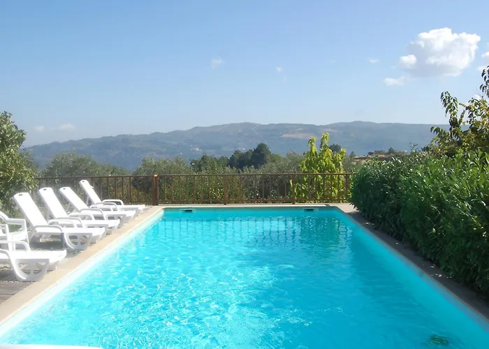 Outros Tempos Turismo De Aldeia ゲストハウス