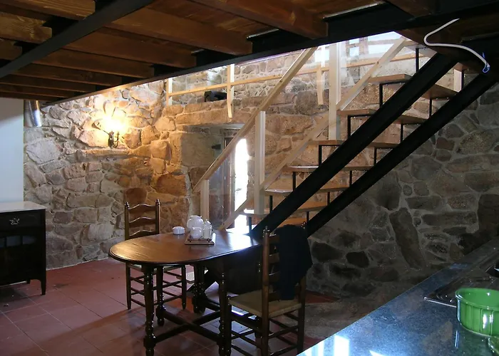 Outros Tempos Turismo De Aldeia בית הארחה Aricera