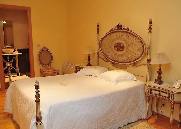 Гостевой дом Outros Tempos Turismo De Aldeia 4*