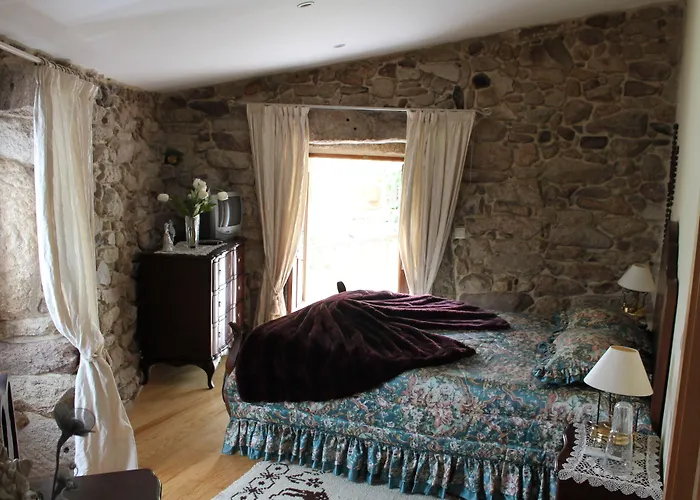 Outros Tempos Turismo De Aldeia Гостевой дом