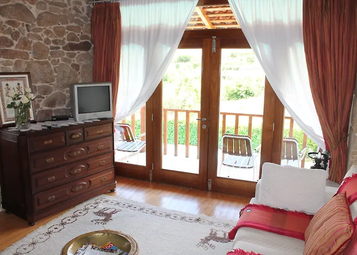 בית הארחה Outros Tempos Turismo De Aldeia 4*