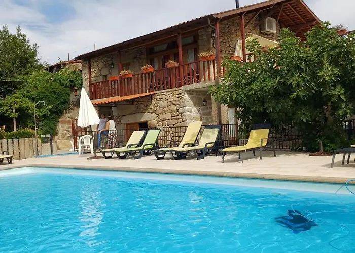 Pensionat Outros Tempos Turismo De Aldeia