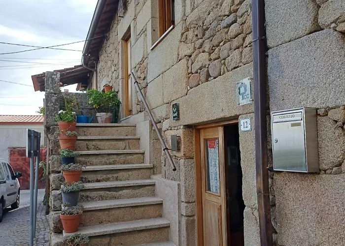בית הארחה Outros Tempos Turismo De Aldeia 4*